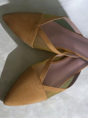 Women's Pointed Toe D'Orsay Flats in Mustard yellow